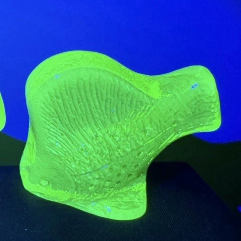 uranium glass vaseline glass fish